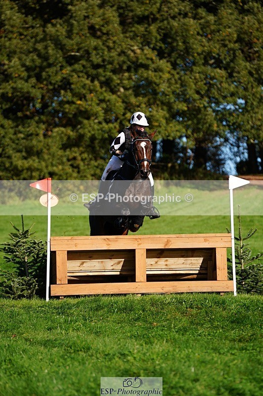 241026-102102-11291 - 323-Nicky.Blastland-FOUNDATIONS.HUSTLER