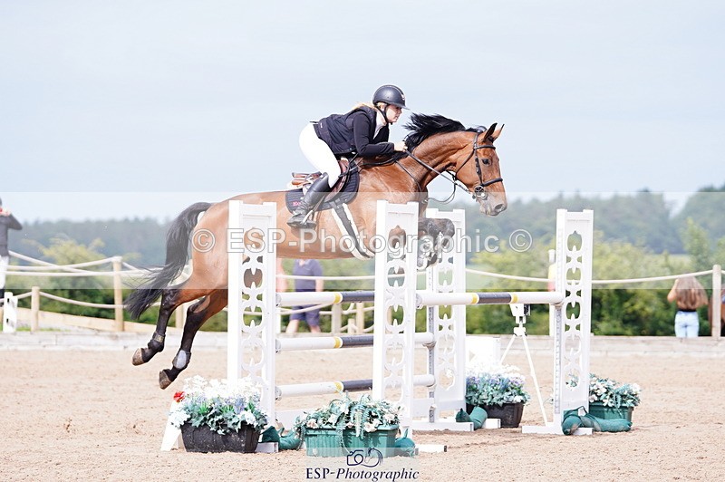 240803A-102834-07215 - Cls 29 Snr Foxhunter