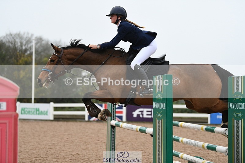 241103A-102518-07458 - SUN Cls 21 Snr Newcomers and 1.10m Open