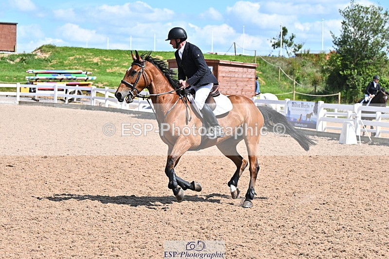 240619A-154228-00933 - Cls 5 Snr Foxhunter and 1.20m Open