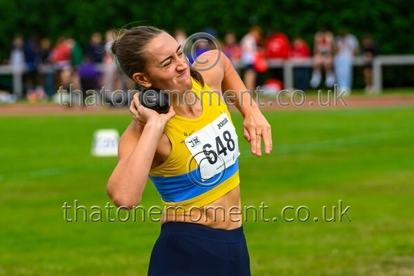 Nat26SUN-920133 - Track Female