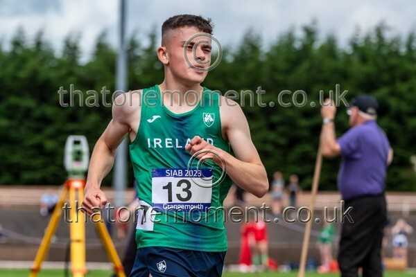 SIAB23-527956 - Track Male Set One