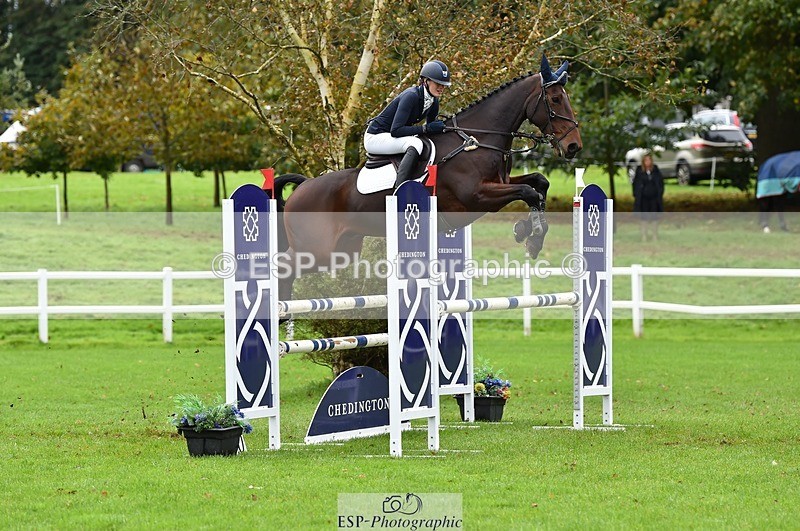 231021-114618-16240 - 052-SHANNONDALE.COURAGE-Georgina.Beeby.Wynn-SJ