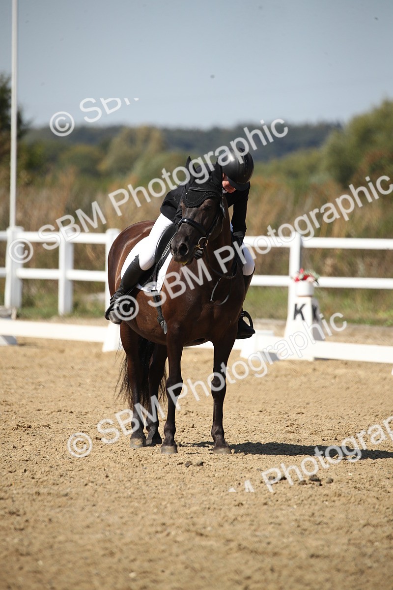 SBM_005753 - Class 11 - Novice 5 - 13.19-14.22