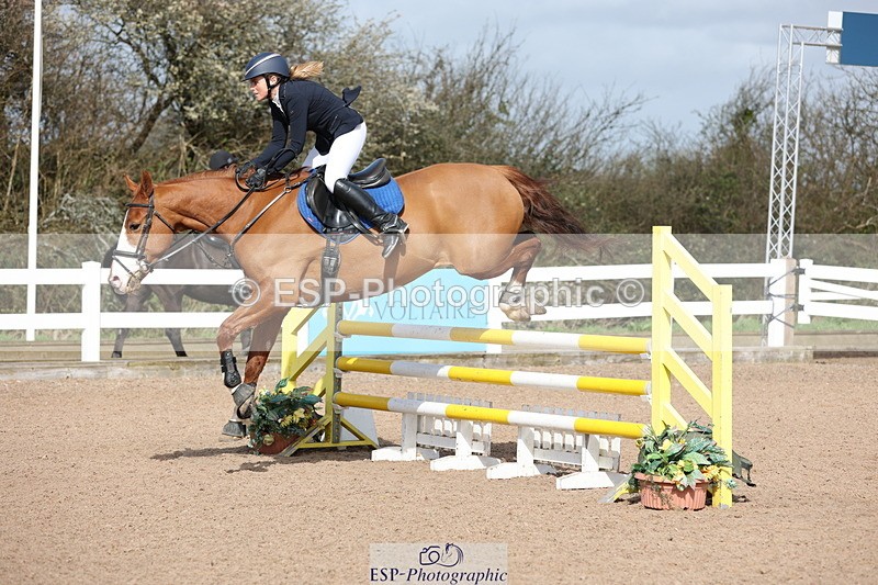 240406A-105808-02933 - Cls 20 British Novice and 90cm Open