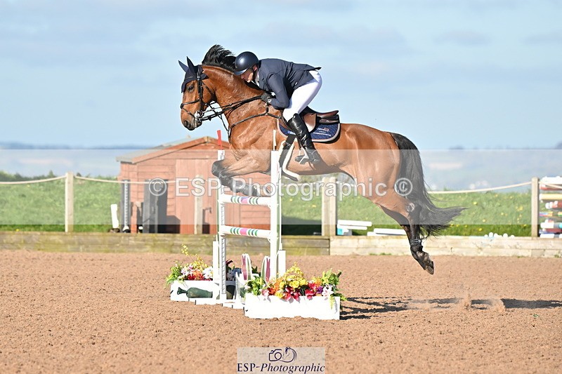 240418A-085100-01673 - Cls 21 1 Star Gold Tour 1.30m