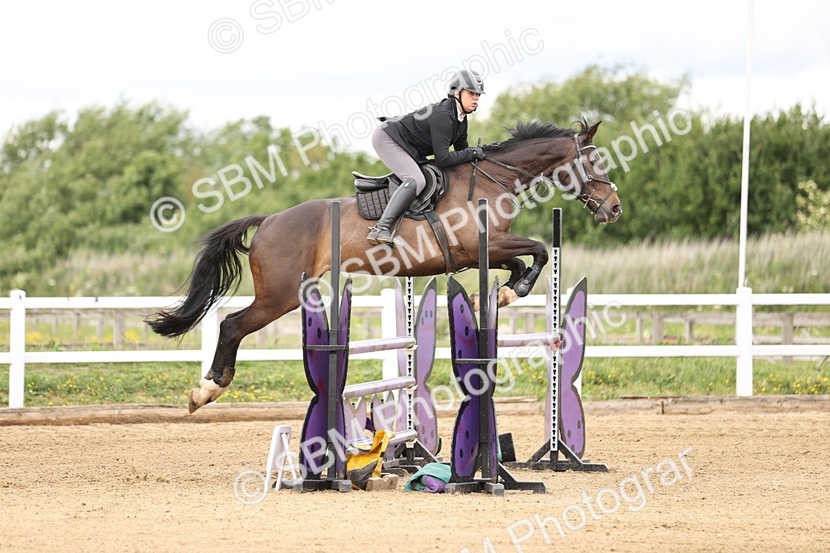 SBM_002984 - Class 11 - Senior Newcomers - 1.10m