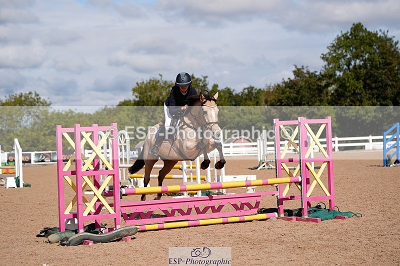 250921-113424-02730 - Cls 21+22 Club and Schools 70cm