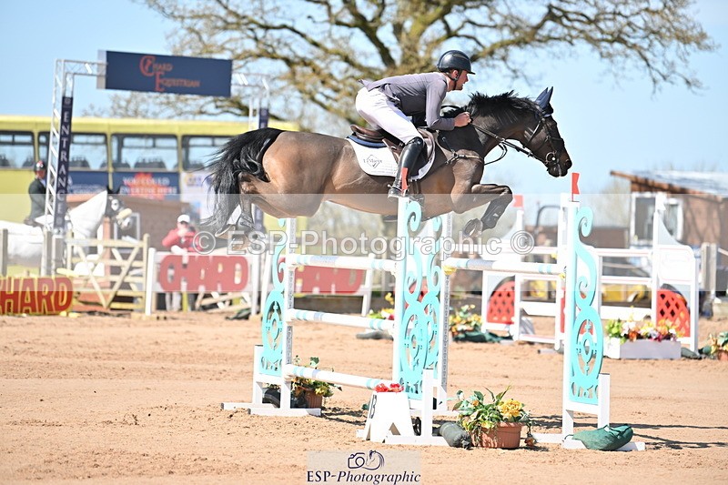 240420A-133046-11384 - Cls 7, 2 Star Medium Tour 1.35m