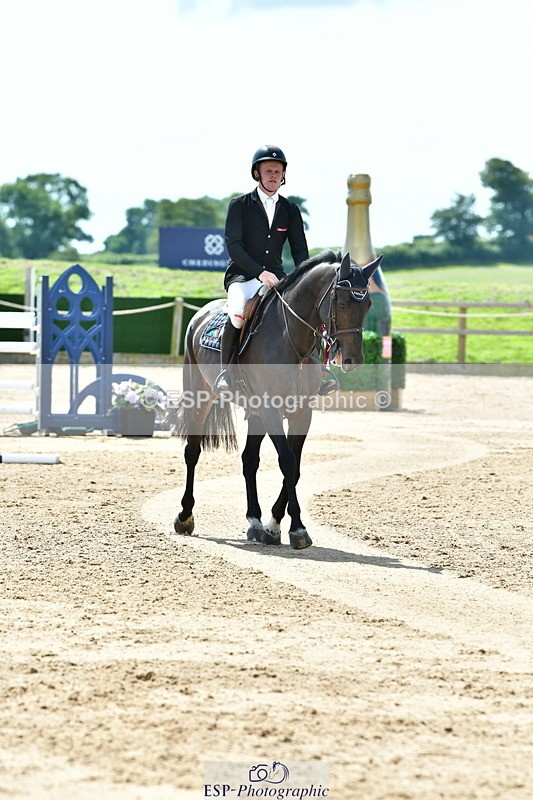 230720A-113606-02178 - Cls 5, 2 Star Medium 1.35m