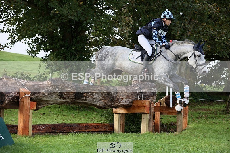 231021-092854-13119 - 621-QUALITY.BLUE-Lucy.Boultbee-brooks-SC+XC