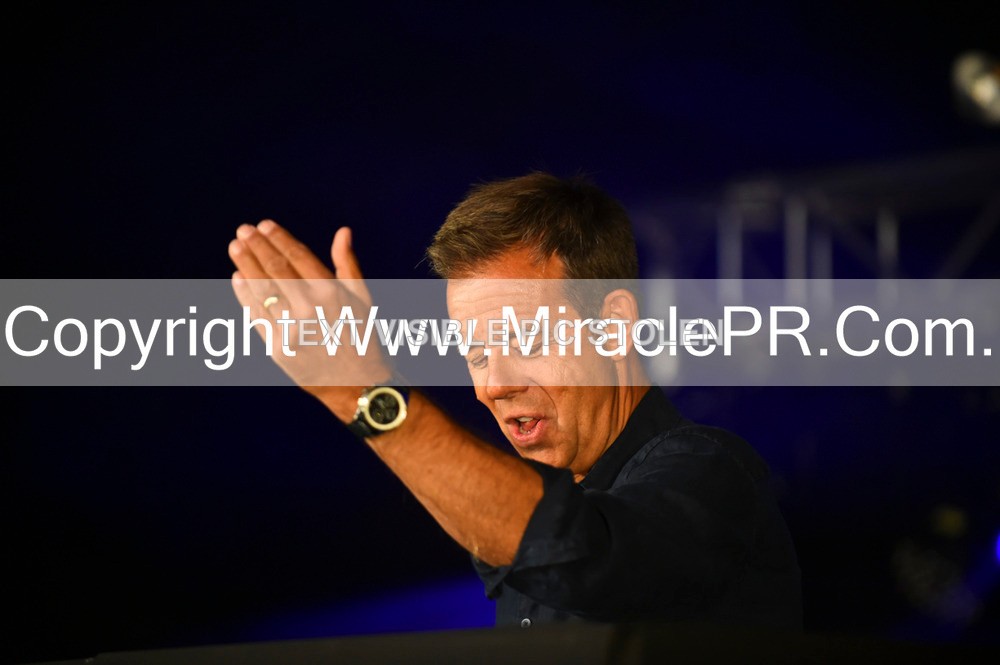 SH4_8348 - Pat Sharp.