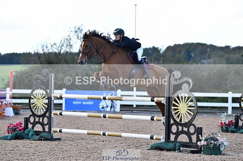 231014A-135244-05147 - Cls 15 1.05m Amateur Q 2nd R