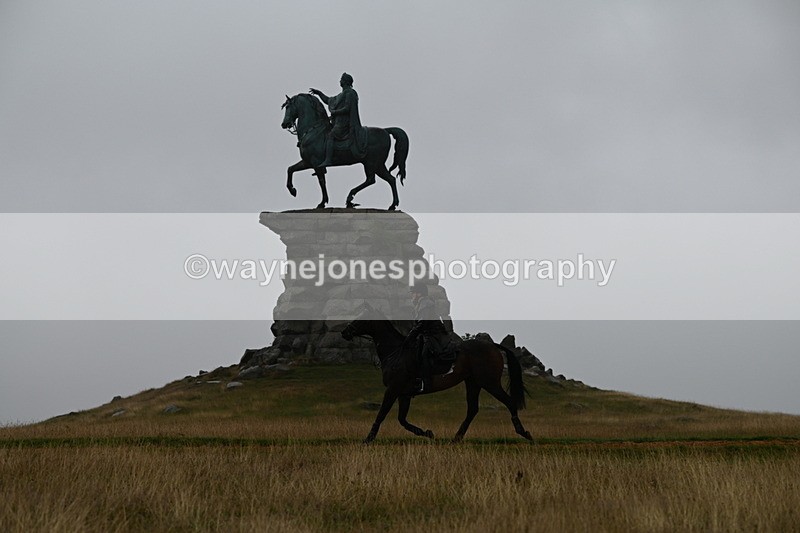 DSC_0936 - Time at Statue 10:58 to 11:53