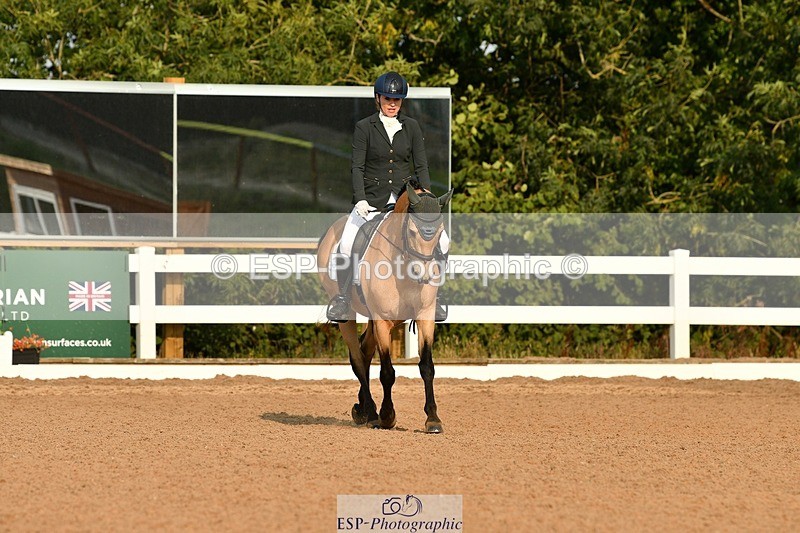 250817-090647-06755 - 065-Nicky.TurriffMyshall.Robby