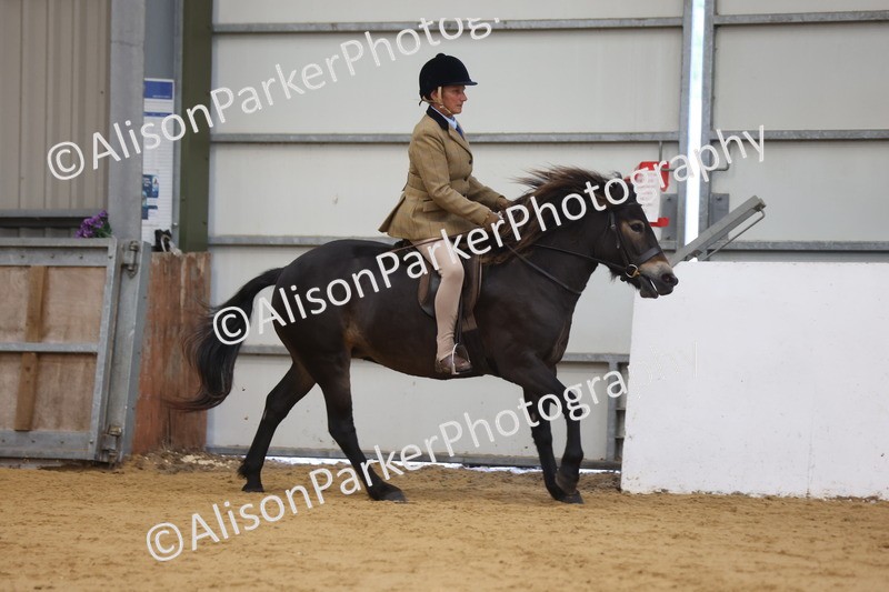 20260913-0680 - Class 127 - Young Ridden 4-6 years