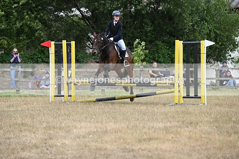 WJ6_0556 - Class 14 Intermediate Jumping 75cm