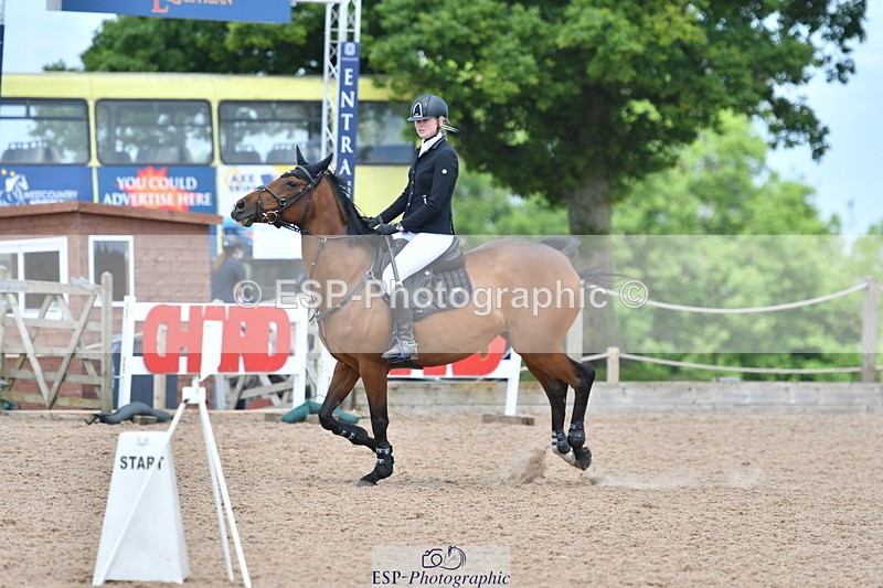 240609A-113826-04653 - Cls 17 Snr 1.05m Open