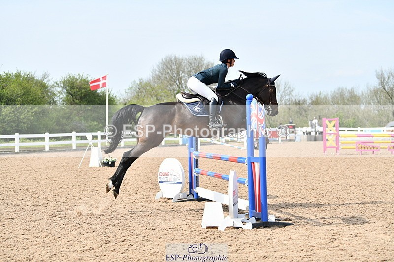 240511A-153636-14169 - Cls 25 British Novice and 90cm Open