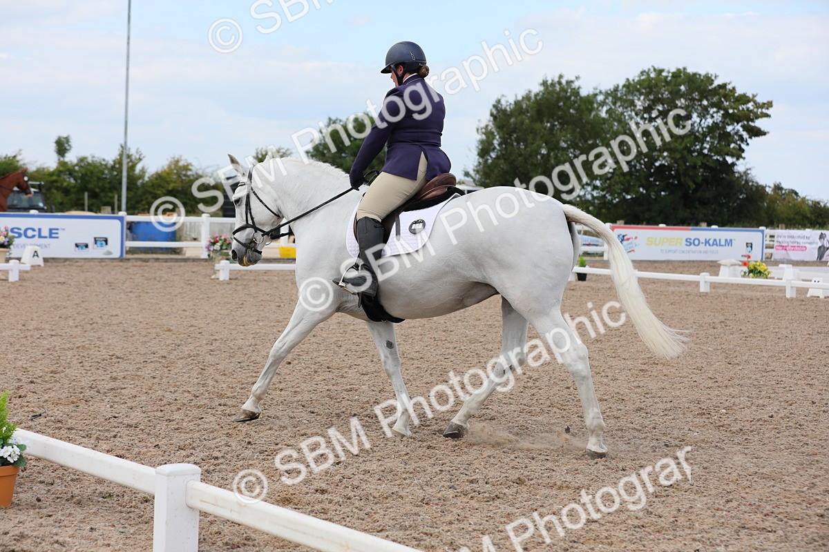 SBM_05800 - Class 32 Novice 1