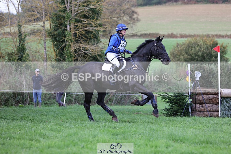 241025-155113-10653 - 232-Alison.Lidstone-MIDNIGHT.ROLLERCOASTER