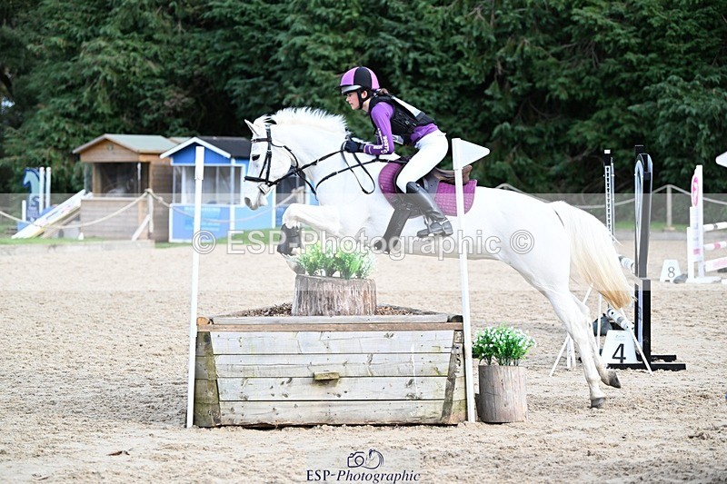 241117-120802-03869 - Cls 2 80-85cm 11.20 to 12.30