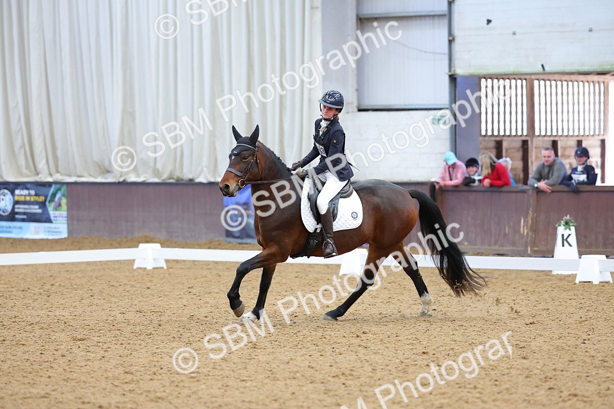 SBM_003017 - Novice
