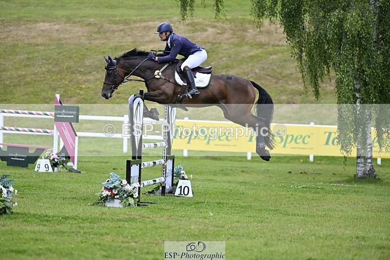 240711-122329-26906 - Cls 117 HOYS Grade C Quali 1.35m