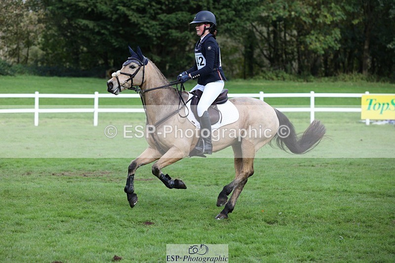 231022-141043-28095 - 442-BICTON.INCREDIBLY.DUN-millie.jo.challinor-TrotUp+SJ