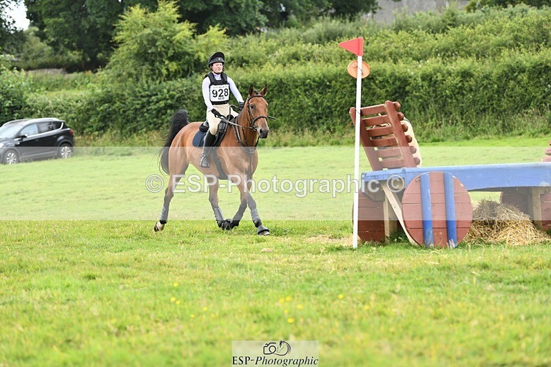 240630-124640-01107 - 928-Hannah_Jolliff-Maskerade