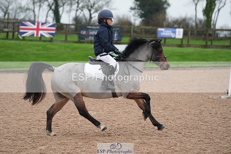 251116-095231-01439 - Cls 18 Clear Round 50cm