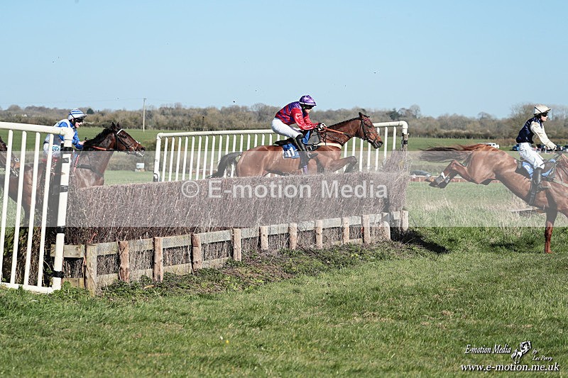 PtP 210326 418 - VWH Cirencester Races 21/03/26
