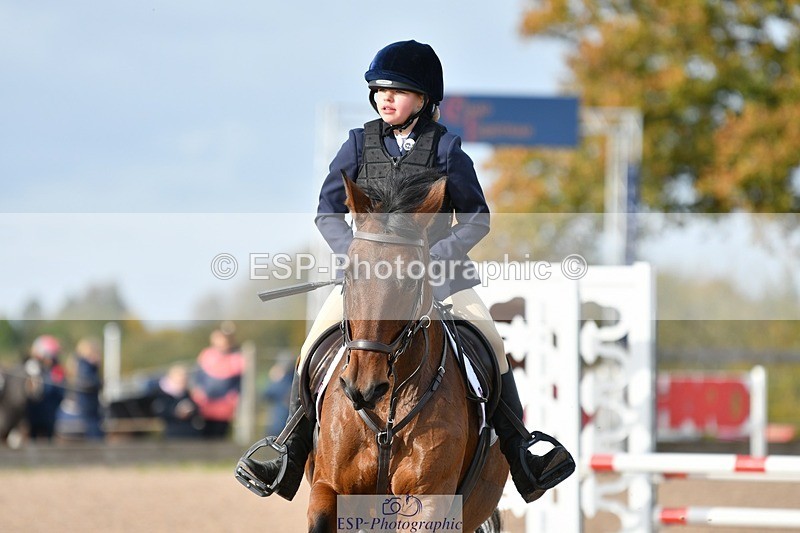 251026-121105-02793 - Cls 23+24 80cm Club and Schools