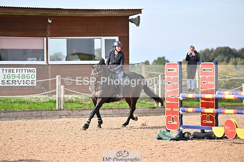 251001-132901-00327 - Cls 4 Newcomers and 1.10m Open