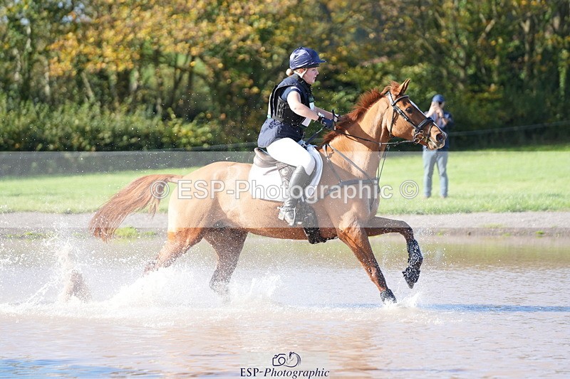 251024A-122311-08752 - B-128-Holly.Law