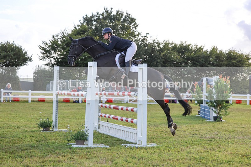 3E7A4760 - Class C1: Showjumping Senior Newcomers/1.10m open