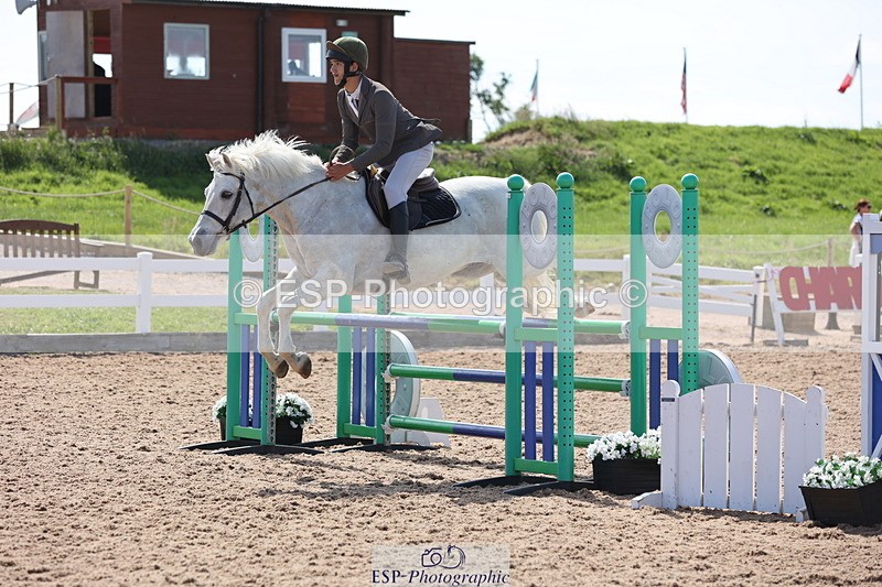 240629A-102356-04098 - Cls 17 Discovery and 90cm Open