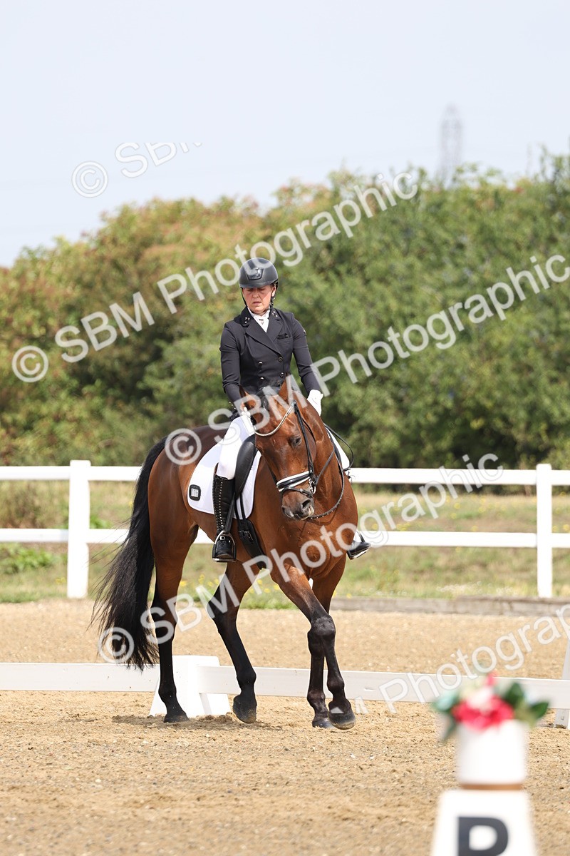 SBM_005866 - Class 6 - Novice 6 - 10.26-11.29