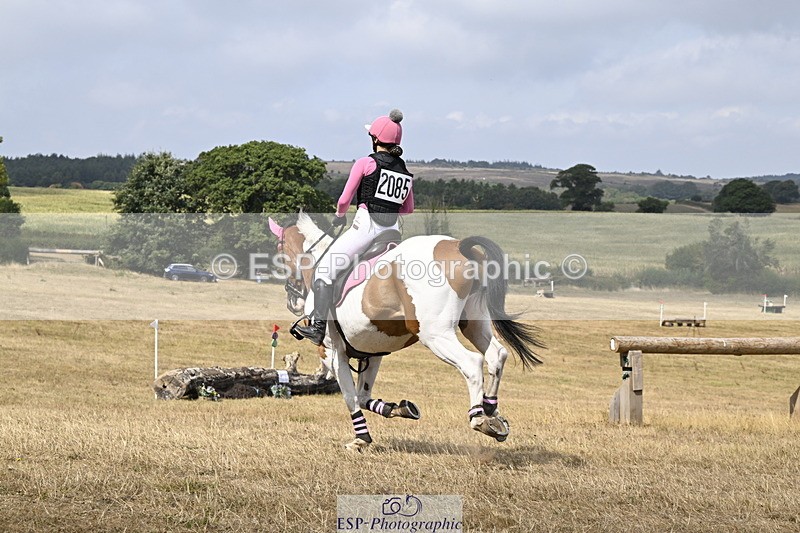 250824A-130616-36785 - 2010-Freya.Hallam-Deakin-Tommy