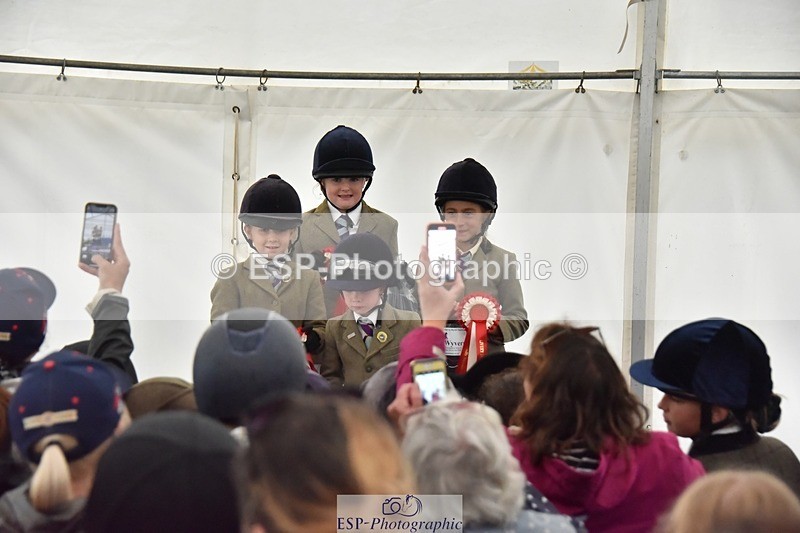 230825-170758-12968 - Friday 60cm and 70cm presentations