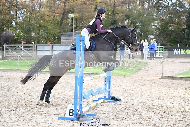 241117-132926-04185 - Cls 3 90-95cm 13.00 to 14.00