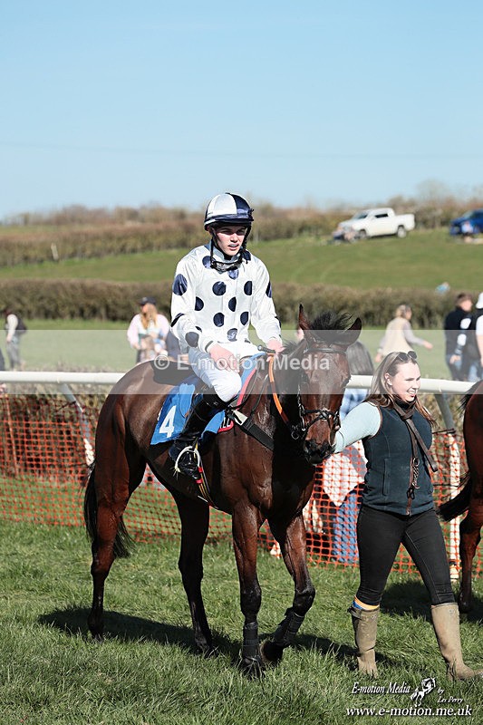 PtP 210326 445 - VWH Cirencester Races 21/03/26