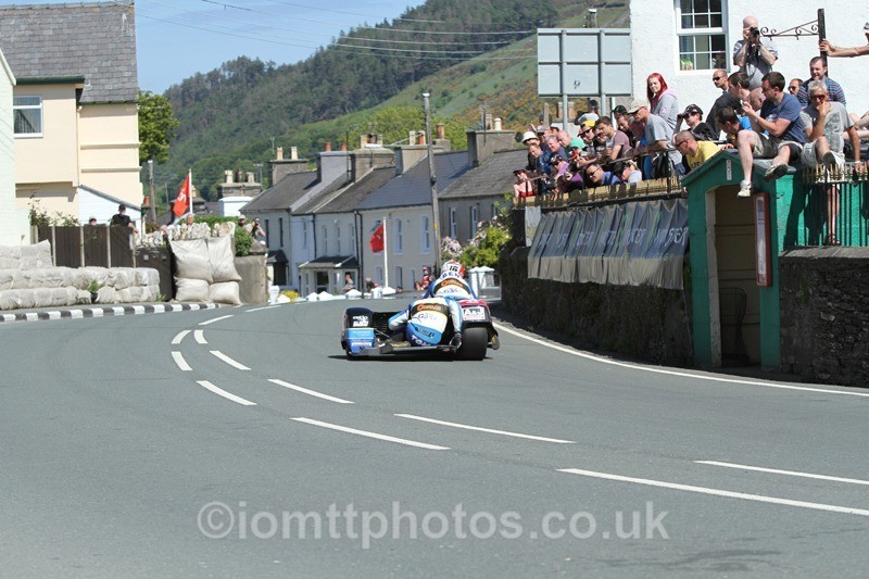 IMG_2727 - Sidecar Race 2 - TT 2013