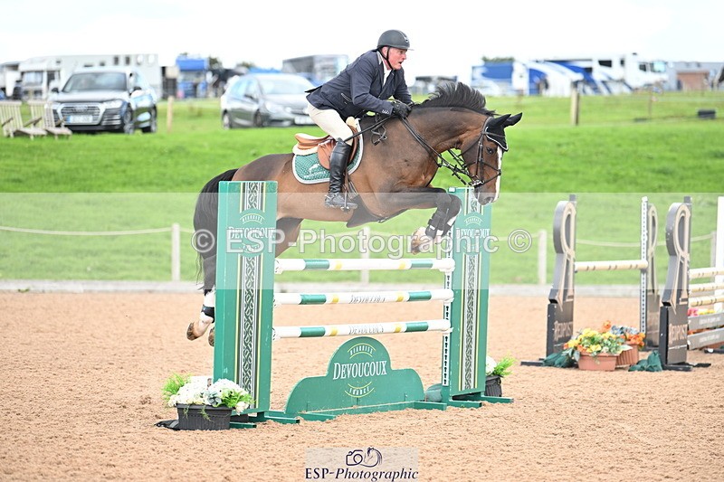 240912A-125300-01572 - Cls 3 Snr Foxhunter