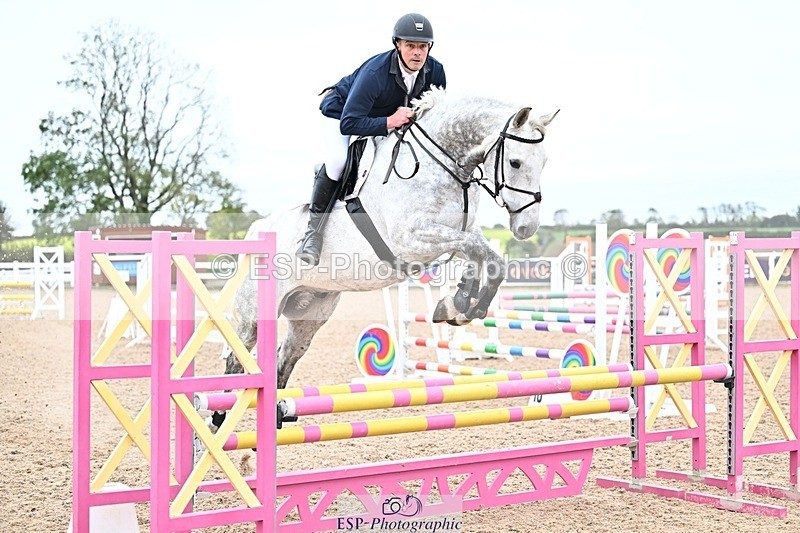 251015-105528-00129 - Cls 1 British Novice and 90cm Open