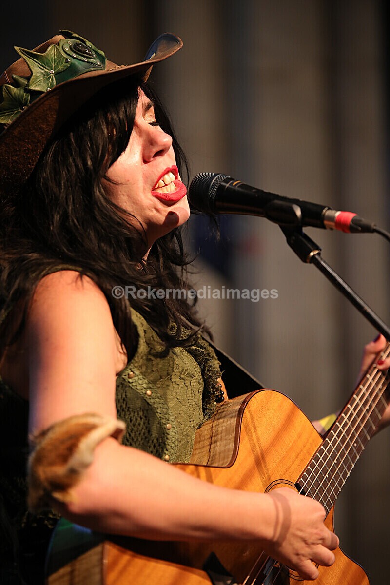 FOLK N BLUES-361 - FOLK and BLUES SEPT 2022