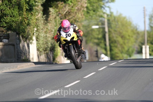 IMG_4705 - Thursday Practice  TT 2013