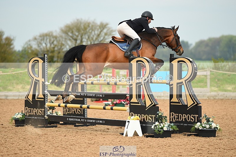 230504A-091516-00311 - Cls 8 Snr Foxhunter