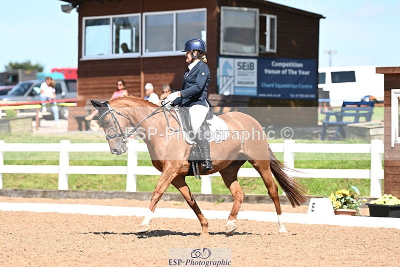 240816A-142622-05591 - 300-Andrea.Kennedy-Ricardo.Red