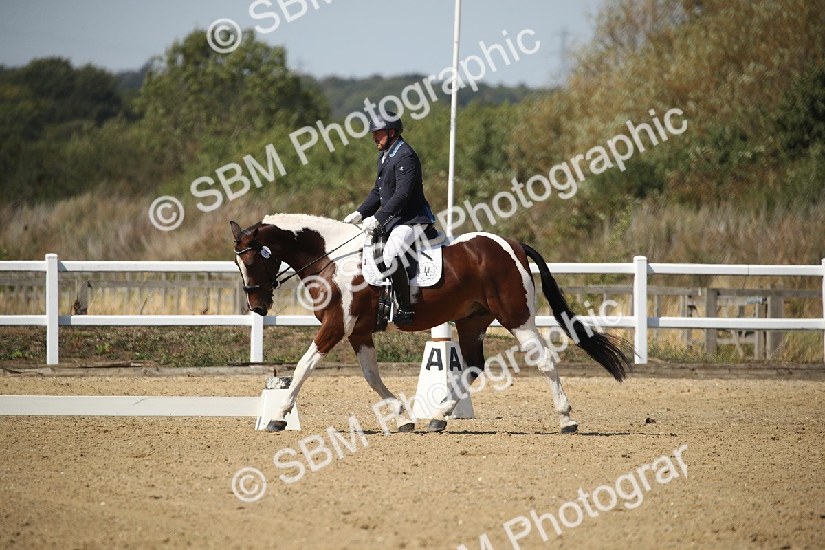 SBM_005097 - Class 11 - Novice 5 - 11.41-12.58